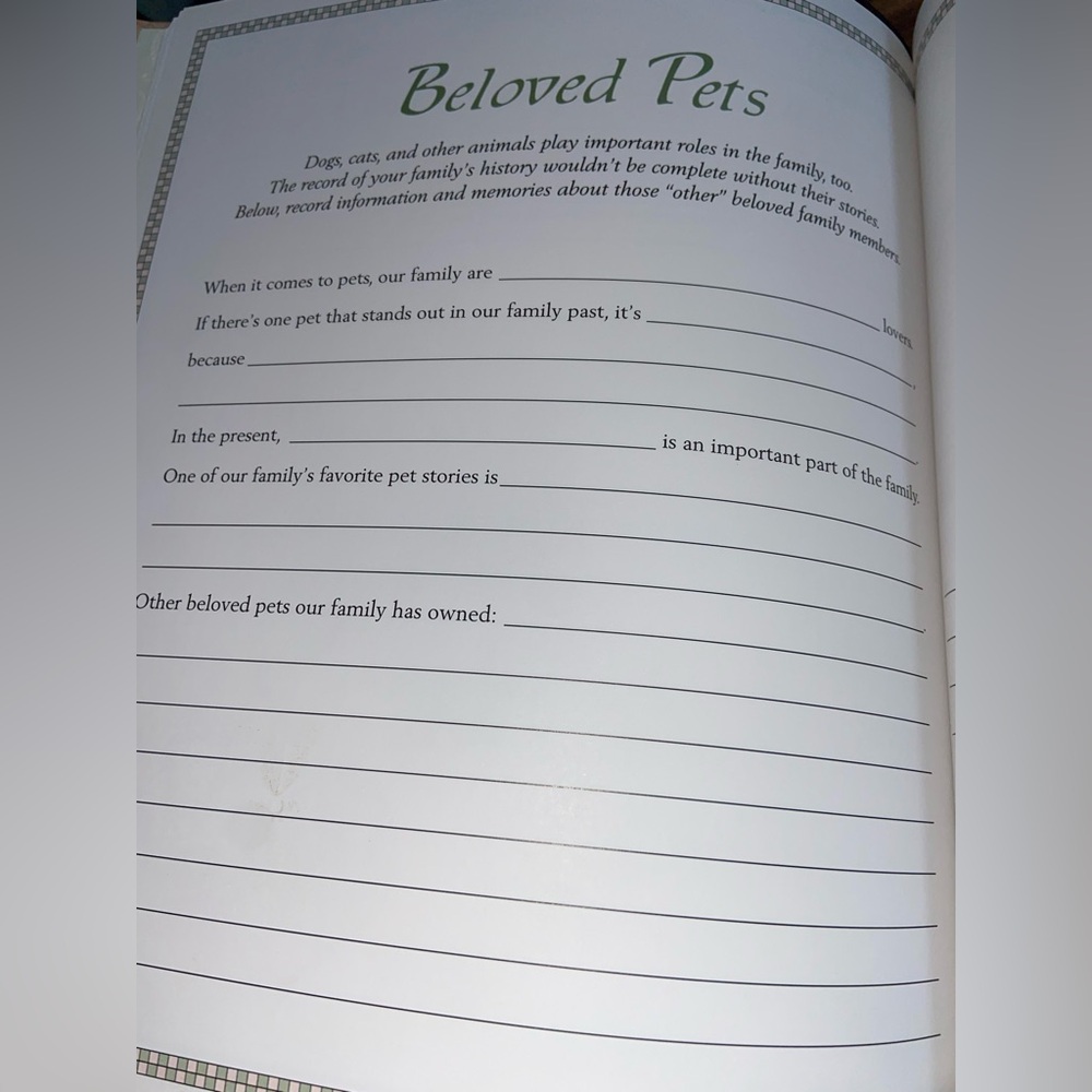 Our Family Tree~Keepsake Book by Barbara Briggs Morrow~Linen Binding~New - Picture 8 of 12